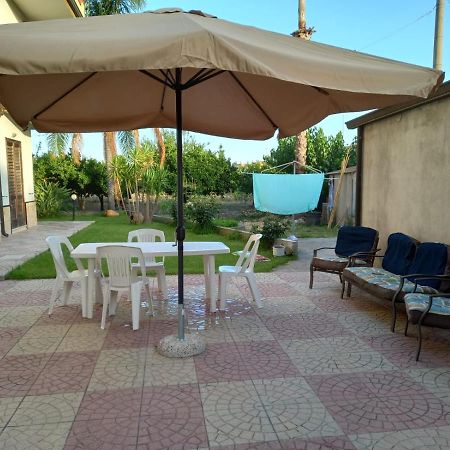 Appartamenti Giusi Con Giardino O Veranda Madonna della Catena Dış mekan fotoğraf