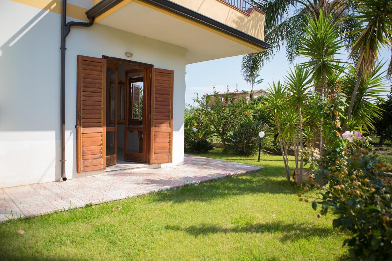 Appartamenti Giusi Con Giardino O Veranda Madonna della Catena Dış mekan fotoğraf